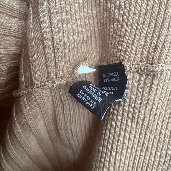 Beige mock neck horizontal ribbed long sweater - Picture 7 of 9